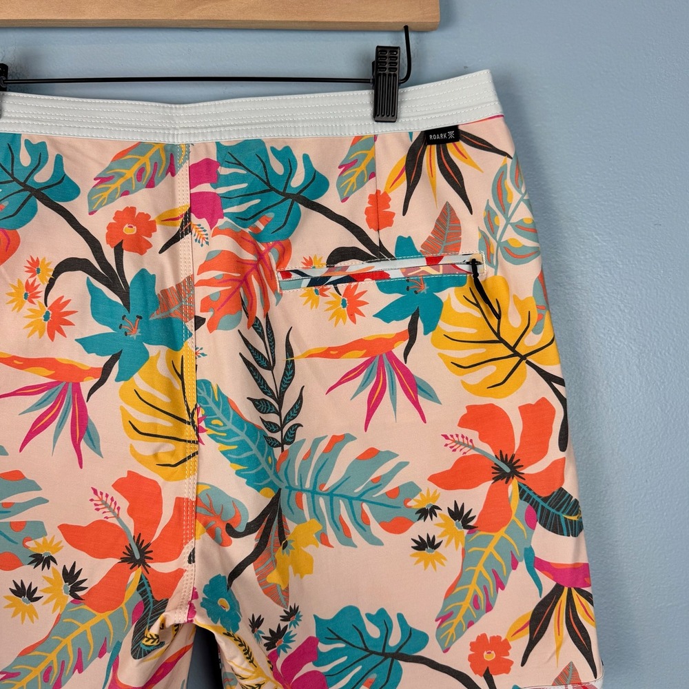 Roark The Chiller Mens 34 Beige Tropical Floral 6.5" Board Shorts Swim Trunks